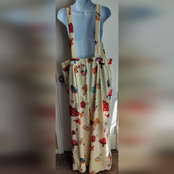 Cider Mushroom Print Cream Jumpsuit Sz 2X - Picture 9 of 9